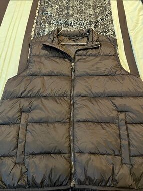 SWISS TECH Men's Insulated Puffer Vest - Black